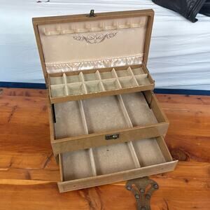 Mele Vintage Jewelry Box